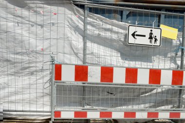 yaya uyarı işareti