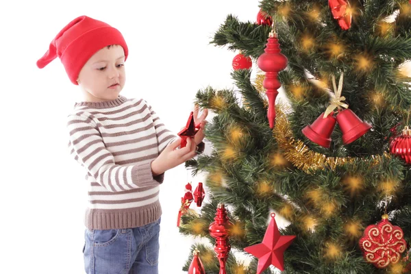 Menino decoração árvore de Natal — Fotografia de Stock