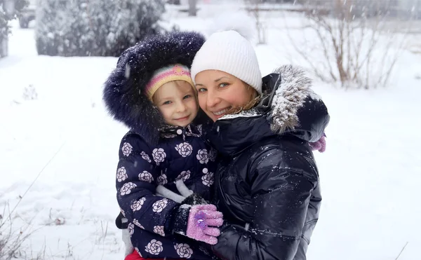 Madre e sua figlia — Foto Stock