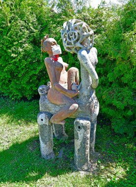 Ukrayna, Poltava 06 / 07 / 2020. Opishnya 'daki Ukrayna Seramiklerinin Ulusal Müze Rezervi. Bu antik köy, Ukrayna 'nın en büyük seramik zanaatkarları merkezi olarak biliniyor..