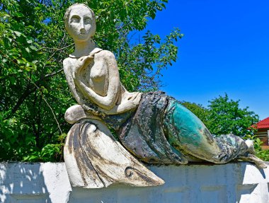 Ukrayna, Poltava 06 / 07 / 2020. Opishnya 'daki Ukrayna Seramiklerinin Ulusal Müze Rezervi. Bu antik köy, Ukrayna 'nın en büyük seramik zanaatkarları merkezi olarak biliniyor..