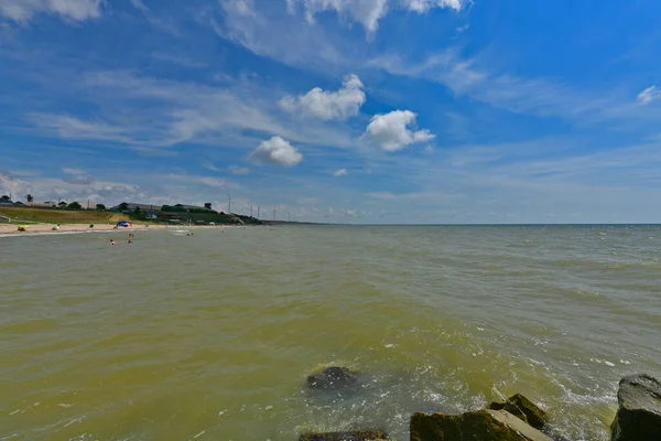 Ουκρανία Primorsk 2020 Αζοφική Παραλία Στη Dorozhnik Θέρετρο Μπανγκαλόου Ξαπλώστρες — Φωτογραφία Αρχείου
