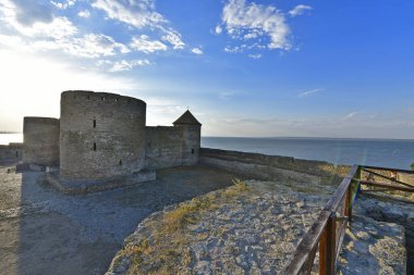 Akkerman Kalesi, Belgorod-Dnestrovskaya kalesi XIII-XV yüzyıllarının bir tarihi ve şehir planlama anıtıdır. Kale, modern Ukrayna topraklarının en iyi korunmuş kalelerinden biridir..