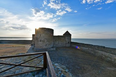 Akkerman Kalesi, Belgorod-Dnestrovskaya kalesi XIII-XV yüzyıllarının bir tarihi ve şehir planlama anıtıdır. Kale, modern Ukrayna topraklarının en iyi korunmuş kalelerinden biridir..