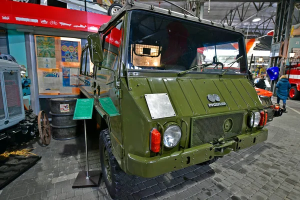 Ukrajina Dněpropetrovsk01 2021 Výstava Retro Automobilů Automobilů Sportů Kamionů Armády — Stock fotografie