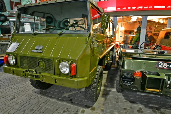 Ukrajina Dněpropetrovsk01 2021 Výstava Retro Automobilů Automobilů Sportů Kamionů Armády — Stock fotografie