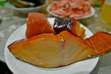 Karadeniz 'in lezzetli tütsülenmiş balığı, Odessa' dan alınmış..