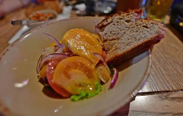 Délicieuse Salade Aux Pétoncles Frits Pétoncle Est Produit Savoureux Sain — Photo