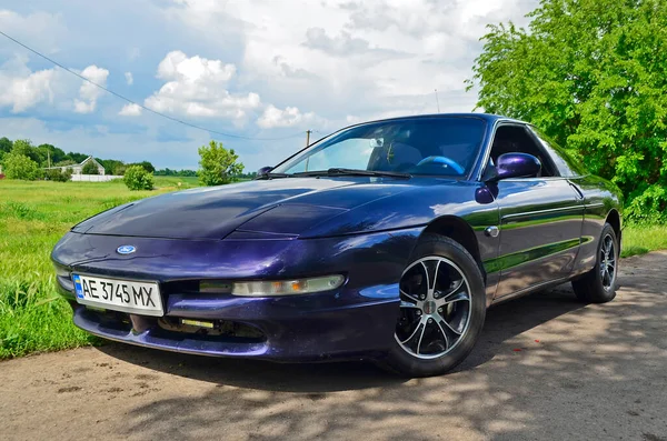 Ukraine Novomoskovsk 2021 Belle Voiture Sport Restaurée Ford Probe Lavé — Photo