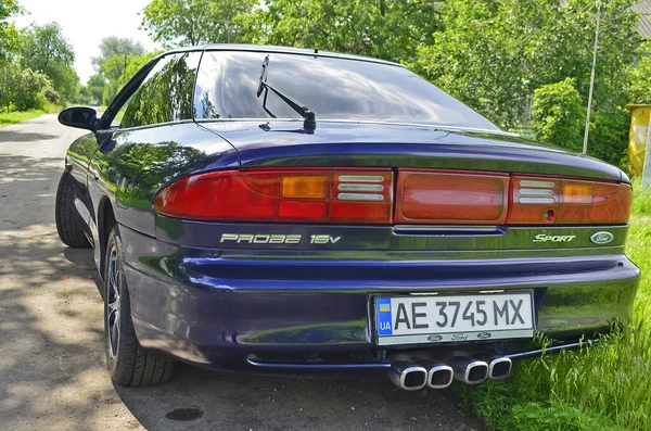 Ukraine Novomoskovsk 2021 Belle Voiture Sport Restaurée Ford Probe Lavé — Photo