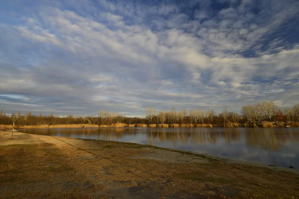 Novomoskovsk floden Samara. — Stockfoto