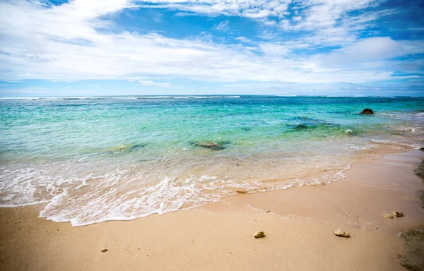 Playa de arena soleada —  Fotos de Stock