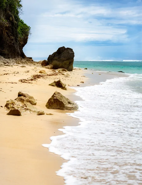 Sandy beach with waves — Stock Photo, Image