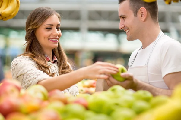 Smile customer and salesman — Stock Photo, Image