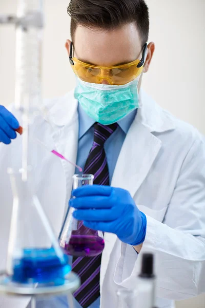 Ciencia, química, biología, medicina y personas concep — Foto de Stock