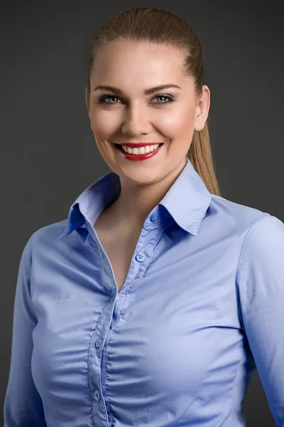 Retrato de mujer de negocios hermosa — Foto de Stock