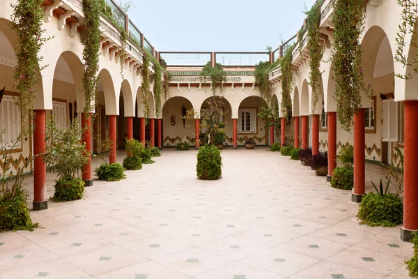 Hermoso patio en Marruecos — Foto de Stock