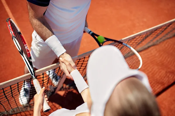 Close up of shaking hands — Stock Photo, Image