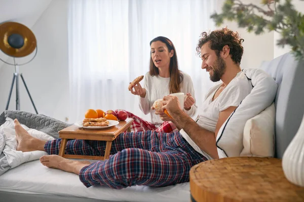 Husband Wife Having Breakfast Bed Together — Stock Photo, Image