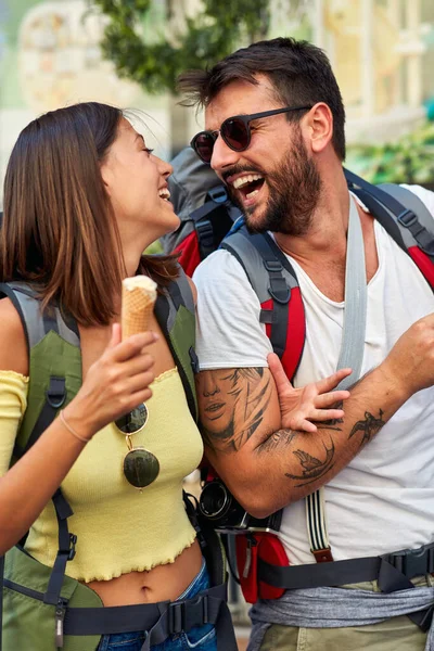 Tourist Couple Sightseeing Prague Traveller Lifestyle — Stock Photo, Image