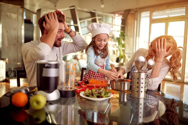 Young Parents Afraid Little Daughter Make Mess While Preparing Meal — Fotografia de Stock