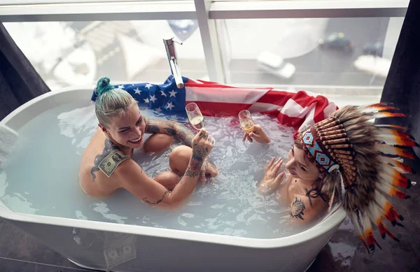 Young Sexy Tattooed Lesbian Couple Celebrating Living American Dream While — Stock Photo, Image