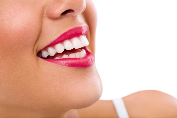 Mujer sonriente con grandes dientes — Foto de Stock