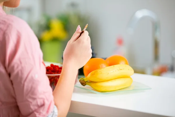 Frühstück in der Küche — Stockfoto