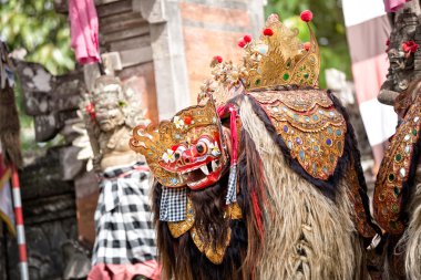 Barong dance maskesi mitolojik hayvan,