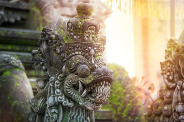 Bali dili taş heykel sanat ve kültür