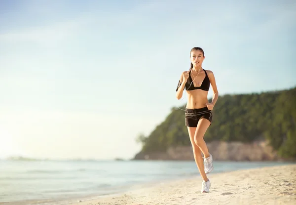 Donna fitness jogging concetto di benessere allenamento . — Foto Stock