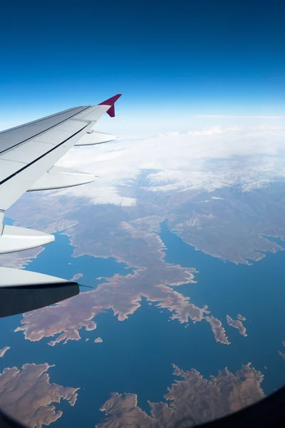 Luftaufnahme aus dem Flugzeug — Stockfoto