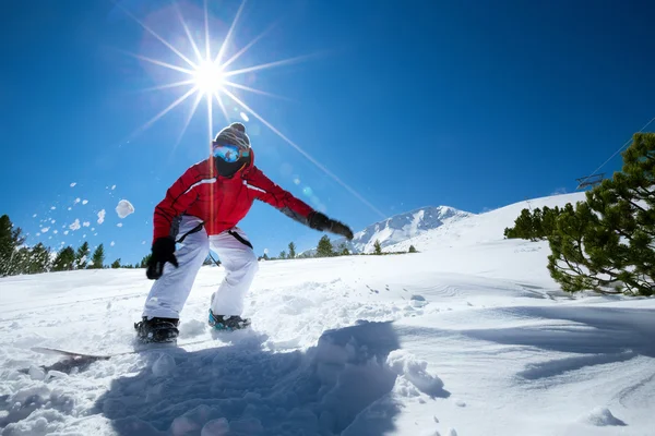 Man snowboarden — Stockfoto