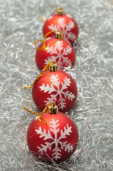 Piros karácsonyi baubles — Stock Fotó