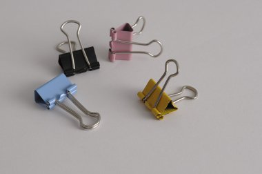 renkli bağlayıcı klipleri