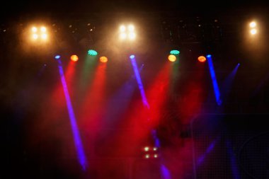 konser ışık gösterisi