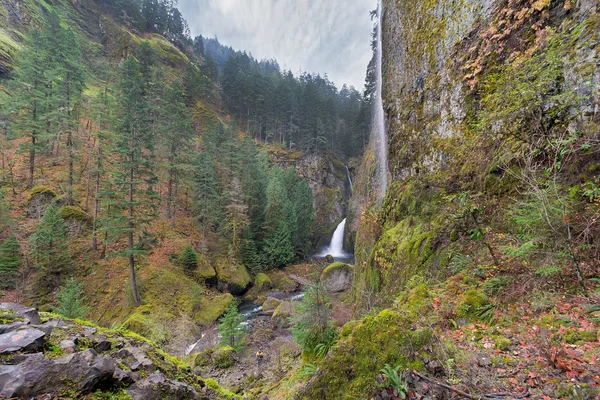 Wahclella Falls från ovan — Stockfoto