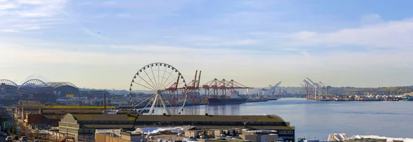 Porto de Seattle junto ao cais — Fotografia de Stock