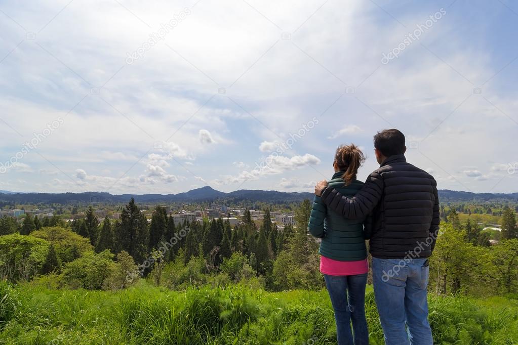 Couple at Viewpoint on Skinner Butte Park