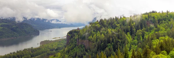 Crown Point no Columbia River Gorge Panorama — Fotografia de Stock