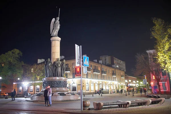 Brest Biélorussie Octobre 2020 Les Gens Tiennent Dans Rue Nuit Images De Stock Libres De Droits