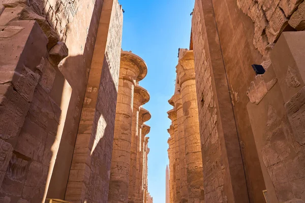 Luxor Egipto Enero 2021 Famoso Monumento Mundo Cerca Del Río — Foto de Stock