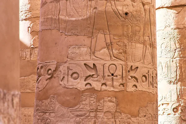 ルクソール エジプト 2021年1月30日 カルナック神殿の詳細 ナイル川とルクソールの近くの世界で有名なランドマーク — ストック写真