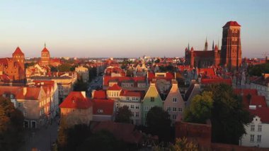 GDANSK, Polonya - 21 Eylül - Klasik Avrupa kenti, eski evler manzaralı