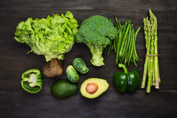 Fresh green organic vegetables — Stock Photo, Image