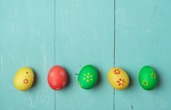 Huevos de Pascua multicolores —  Fotos de Stock