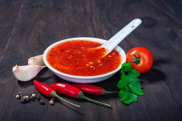 Salsa de chile rojo caliente dulce — Foto de Stock