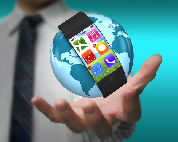 Ultra schlanke Smartwatch auf dem Globus in männlicher Hand — Stockfoto