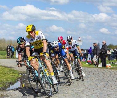 Peloton - Paris Roubaix 2016