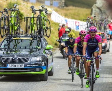 Üç bisikletçiler dağlar - Tour de France 2015